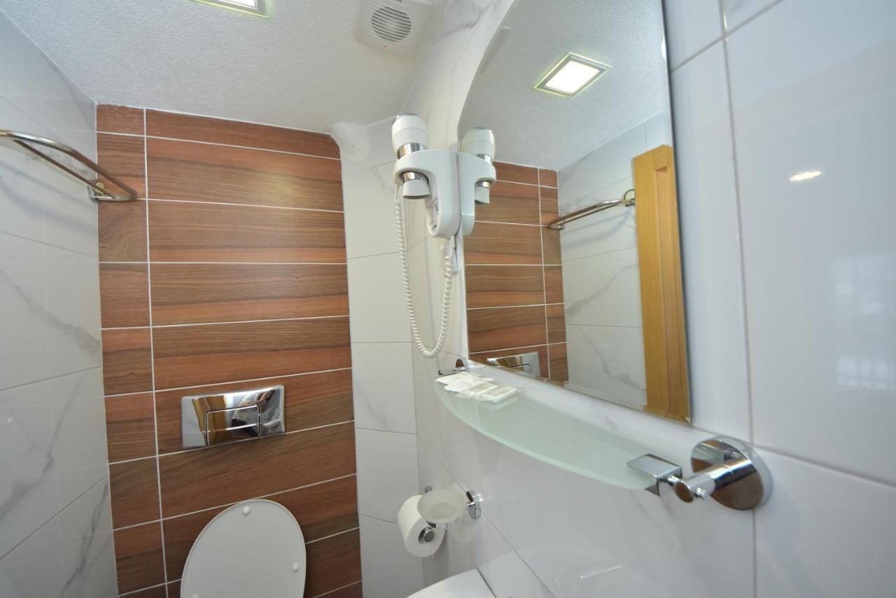 Luznjanin Restoran I Sobe Hotel Josanicka Banja Luaran gambar